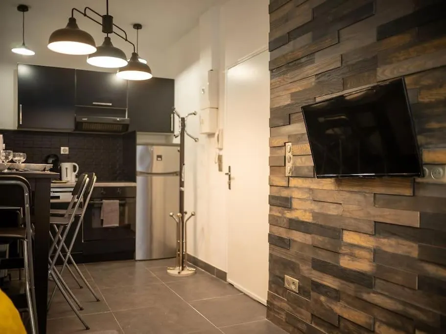 *Appartement Climatise Au Coeur Du Vieux Port* Marseille 0*,  France